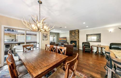 South Lake Tahoe House | Tahoe Woods #502 at Stateline - Lake Heavenly Village