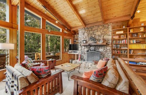 Fern Valley House | Tahquitz Rock Lodge