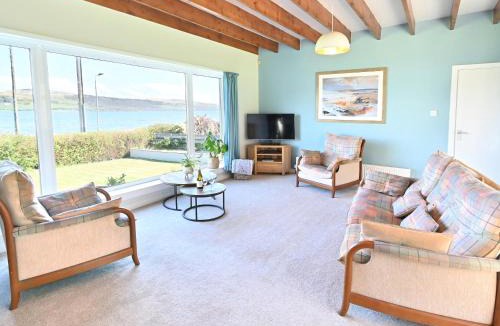 Tighnabruaich House | Taigh An Uillt