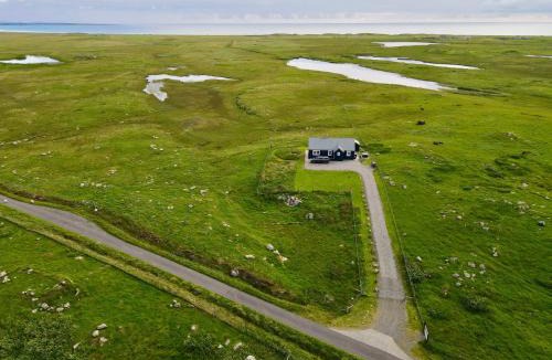 Baleshare House | Taigh Gorm