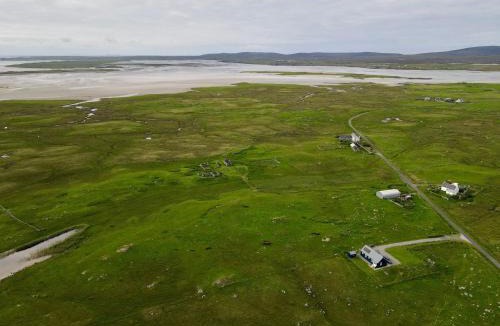 Baleshare House | Taigh Gorm