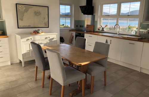 Harris Cottage | Taigh Marsaili