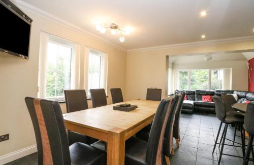 Killin House | Taighean Anndra