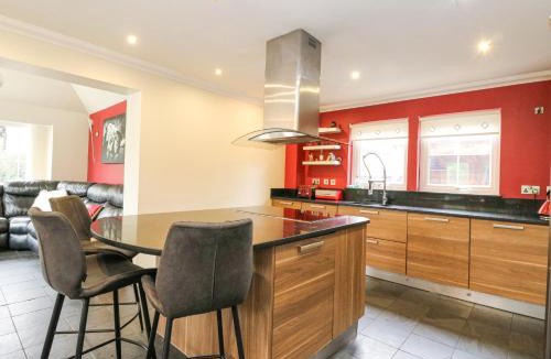 Killin House | Taighean Anndra