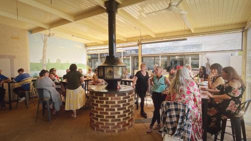 Seymour Hotel | Tailem Bend Riverside Hotel