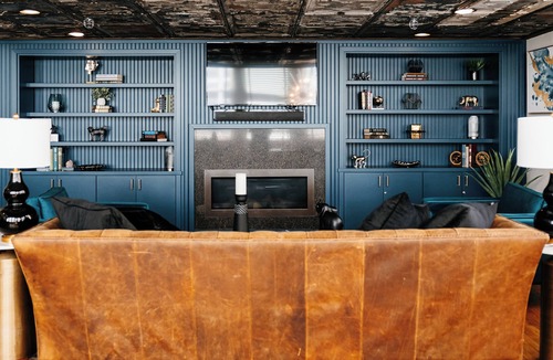 Downtown Knoxville Apartment | Tailor Loft Penthouse | Downtown w/Rooftop Deck