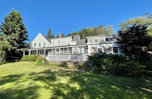 East Boothbay House | Tailwinds - Upscale Oceanfront! Stunning Views!
