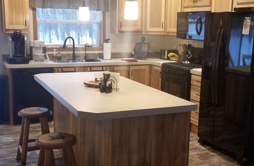 New Post Cabin | Tainter Cabins