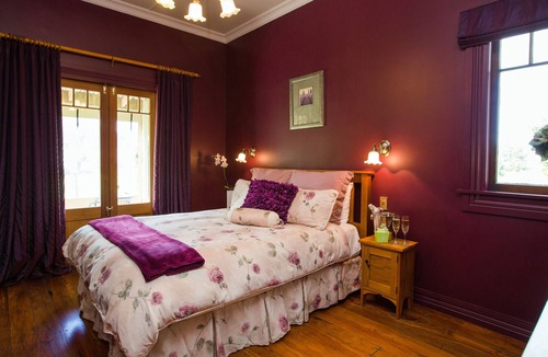 Hawera Cabin | Tairoa Lodge & Cottage