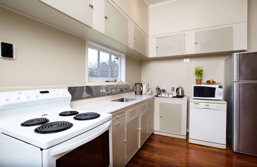 Hawera Cabin | Tairoa Lodge & Cottage