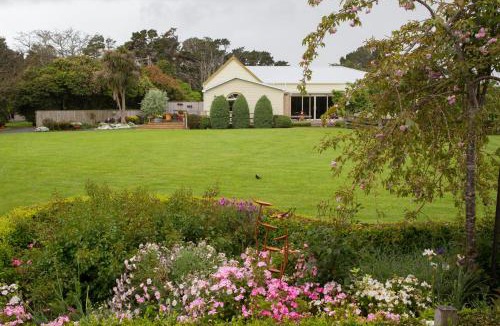 Hawera House | Tairoa Lodge
