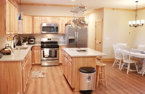 Glencoe Other | Taivas Farm is as close to Gatlinburg as you can find in Gadsden Alabama.