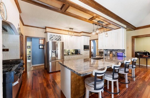 The Woodlands House | Take a break in this Woodlands oasis.