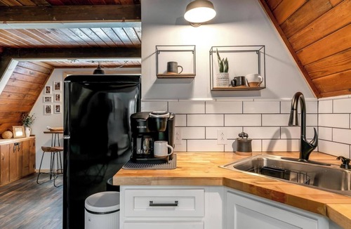 Centerville Cabin | Take it easy at this unique and tranquil getaway.