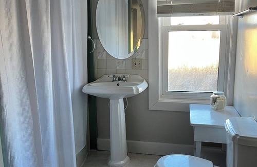 Platte County Other | Take it easy at this unique and tranquil getaway.