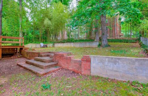Takoma Park Apartment | Takoma Park Apartment: Trail Access, 8 Mi to DC!