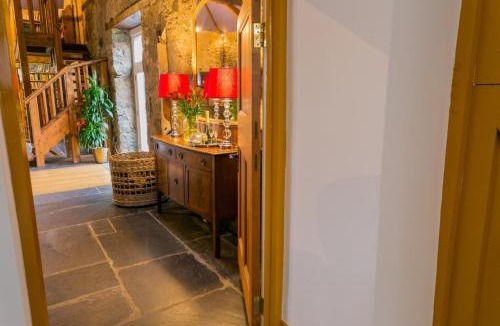 Bangor House | Tal y Bont Farm