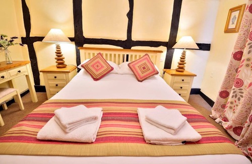 Cleobury Mortimer Hotel | Talbot Hotel