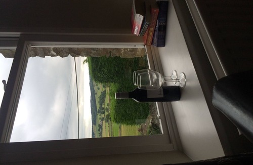 Helton Apartment | Talbot Studio Sleeps 2 (studio)