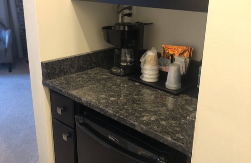 Bardstown Hotel | Talbott Inn