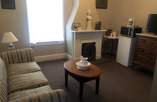 Bardstown Hotel | Talbott Inn