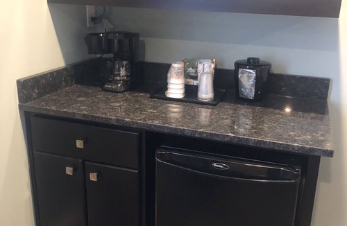 Bardstown Hotel | Talbott Inn