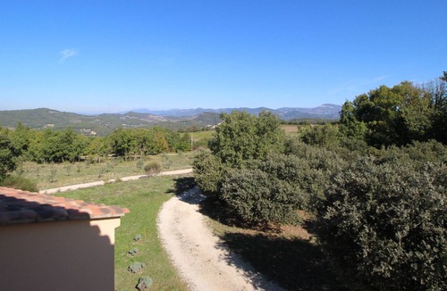 Entrechaux House | TALES HOUSE