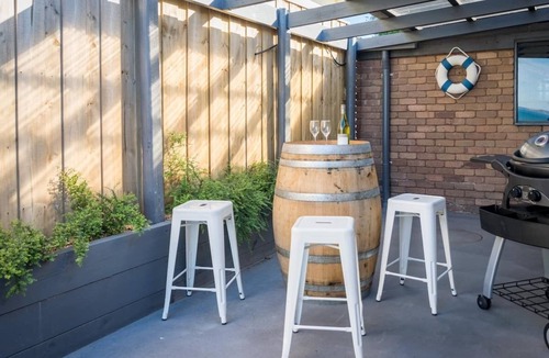 Portland Apartment | Talisman Ocean views