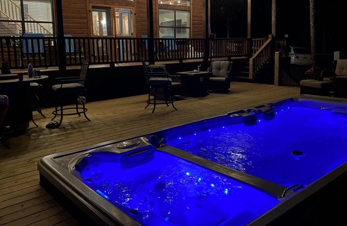 Alix Cabin | Talk about fun!! Heated Pool - Hot Tub / Lake / Boat Dock!!