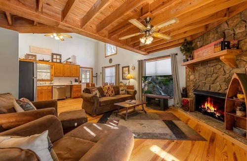 Dial Cabin | Talking Waters - Fishing Camp