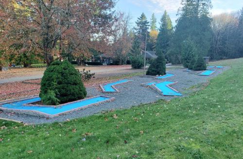 Fall City Resort | Tall Chief Camping Resort Cottage 4