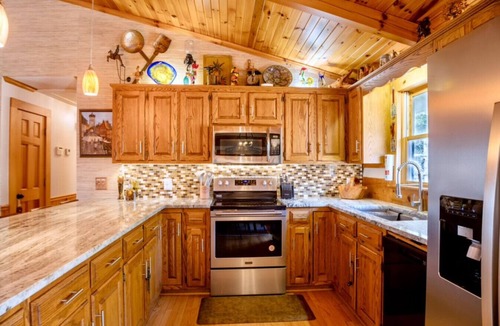 Wilkesboro Cabin | Tall Maple Lodge with Views