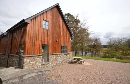 Spean Bridge House | Tall Pines Apartment