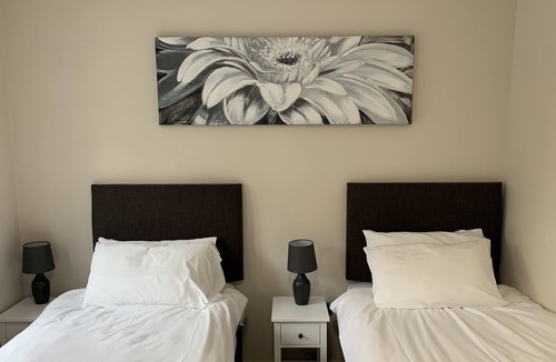 Lulsgate Bottom Cabin | Tall Pines Lodges