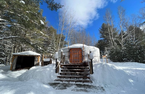 Irondale Apartment | Tall Pines Nature Retreats - L’Orange Yurt