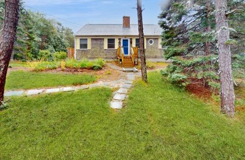 Wellfleet House | Tall Pines