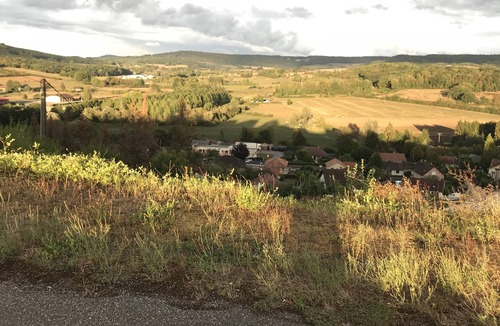 Deux Vallees Vertes House | Tall stones (Manor type)