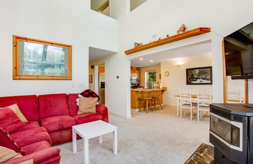 Hyak House | Tall Timber Lodge