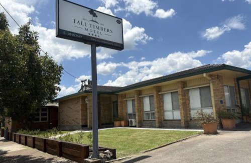 Dungog Hotel | Tall Timbers Motel