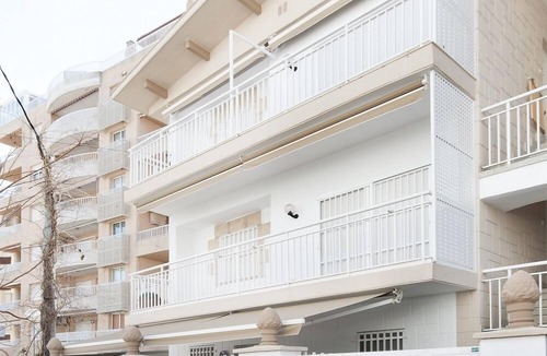 Grao de Gandia House | TALLAROL - Sunny apartment with furnished balcony on the second line to the beach.