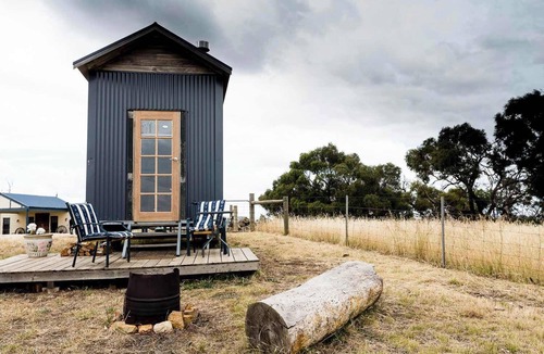 Tallarook House | Tallarook Hilltop Tiny House 1 by Tiny Away