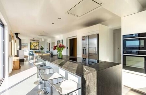 Talloires-Montmin Villa | Talloires Lakehouse Upper Villa