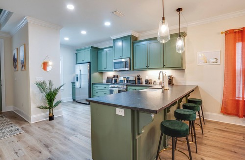 Tallahassee House | Tally Cozy Craftsman Near Football Parks Lake & Airport