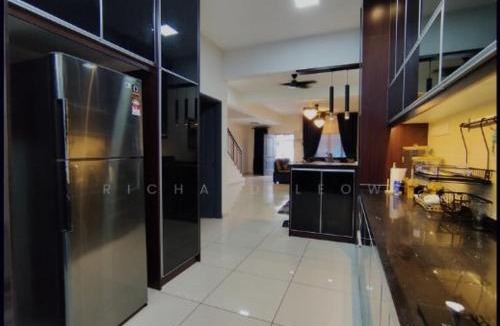 Bukit Beruntung House | Taman Adenium