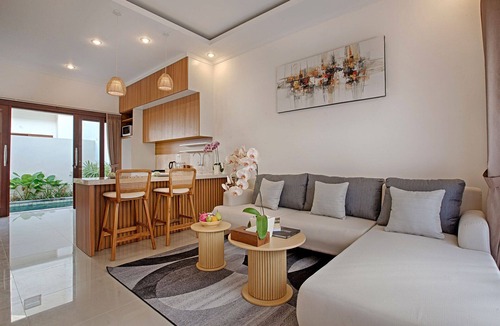 Denpasar Barat Villa | Taman Seminyak Suites