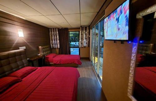 Tioman Island Ski Chalet | Tamara Private Pool