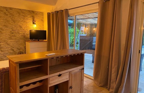 Arles Apartment | Tamarind Duo