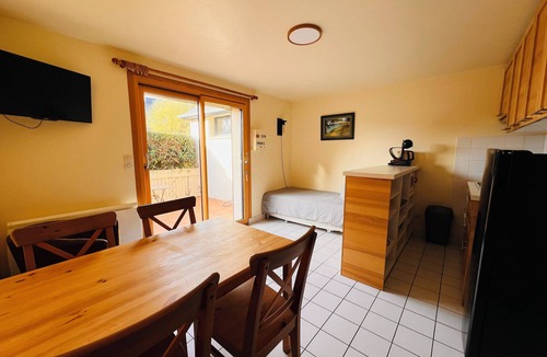 Saint-Coulomb House | TAMARIS, SEASIDE AND WILD COAST