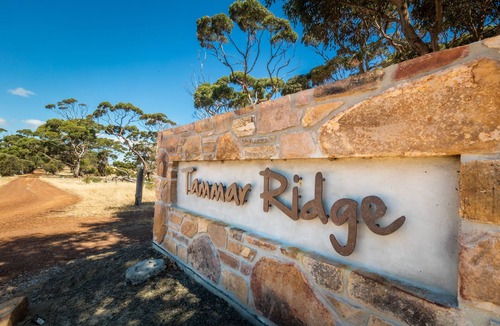 Duncan House | Tammar Ridge - Luxury at Snelling Beach