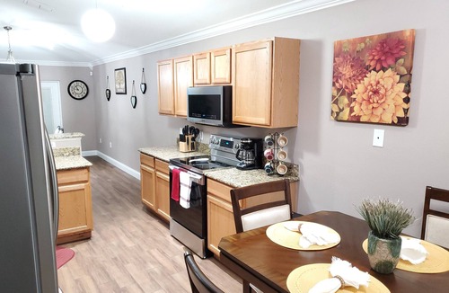 Ruskin House | Tampa Bay Area Getaway
